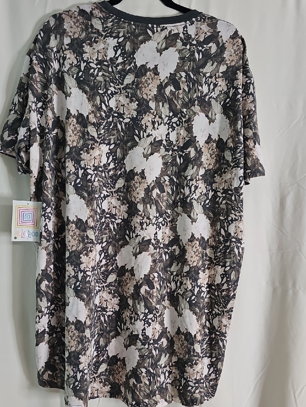 LuLaRoe Womens Floral Crewneck Shirt - Gray,peach Brown Green - Picture 4 of 6